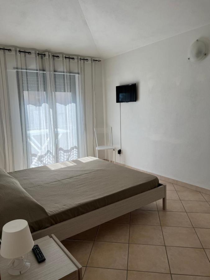 A Casa Di Olivia Apartment Джирасоле Екстериор снимка